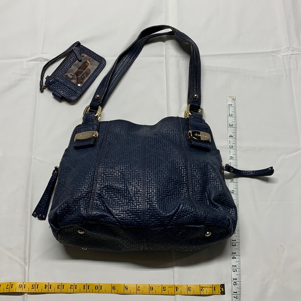 B. Makowsky Embossed Leather Purse with ID wristlet and storage bag.